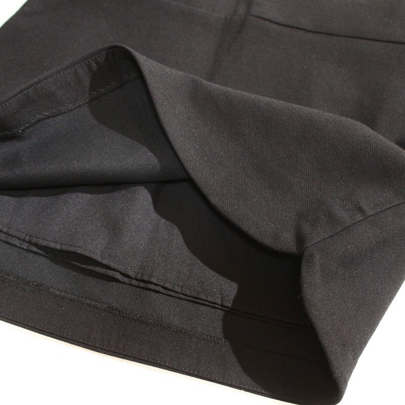 美品 ZARA ザラ 合物 シンプル 無地 台形 ミニスカート XS ブラック 黒 定番 ジャージ― 綺麗 しっかりとした生地_画像2