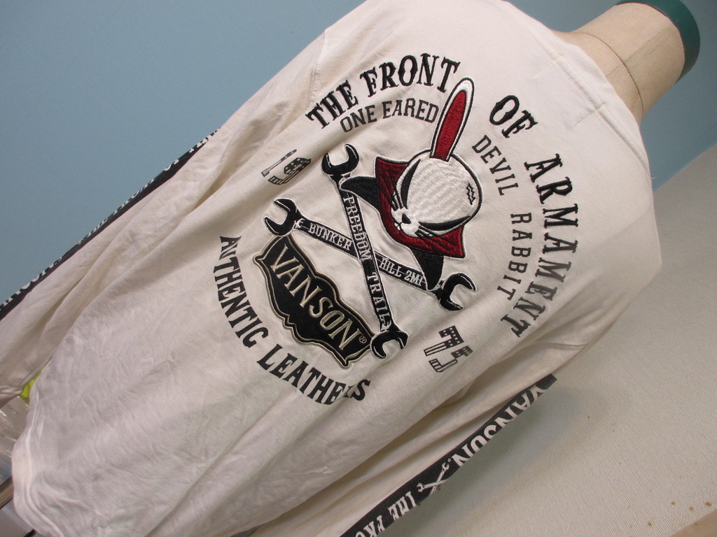 VANSON ヴァンソンロゴ刺繍入りTシャツ・ライダースファッション・メンズm・バイカーTシャツ・袖プリント