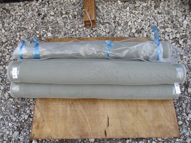 未使用品（一部使用有り）　GSタカハシ　GSクリーンネット　1000×30M　グレー　計４点　（タ-33）