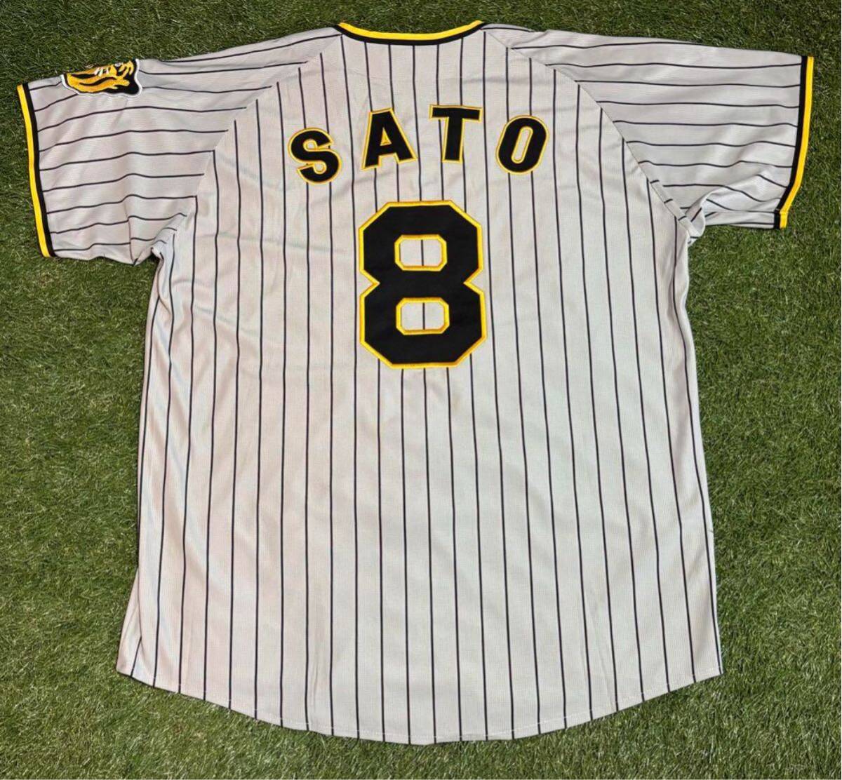Amazon.co.jp: 阪神タイガース 佐藤輝明 選手 レプリカ Amazon.co.jp: 阪神タイガース 佐藤輝明 選手 レプリカ