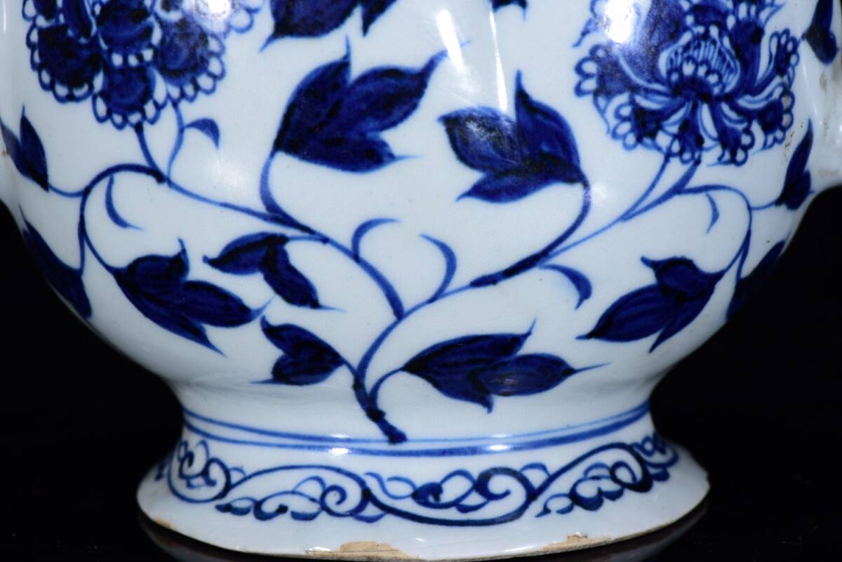 蔵友旧蔵出 元 青花 纏枝蓮 倒流壺 古陶瓷品 置物 古賞物 中国 蔵友旧蔵出 元 青花 纏枝蓮 倒流壺 古陶瓷品 置物 古賞物 中国