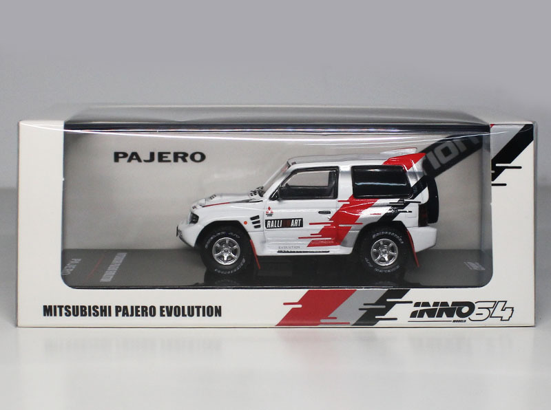 送料無料★ INNO イノモデル 1/64 三菱 パジェロ エボリューション RALLIART white