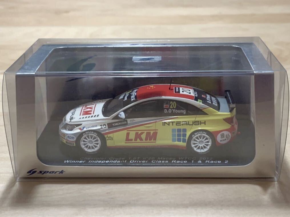 【新品：未開封】スパーク 1/43 シボレー クルーズ 1.6T No.20 2012年 マカオ インディペンデントクラス優勝車 / ダリル・オーヤン [S2493]