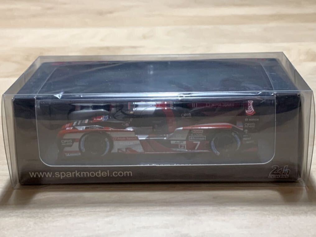 新品:未開封】スパーク 1/43 アウディ スポーツ チーム 新品:未開封】スパーク 1/43 アウディ スポーツ チーム