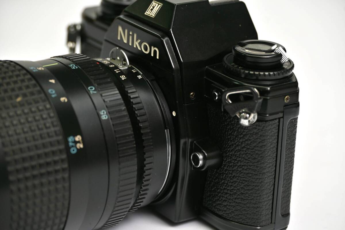 * Nikon Nikon EM черный рабочий товар линзы :tokina28-85mm имеется Nikon только. диафрагмирования приоритет AE специальный машина 