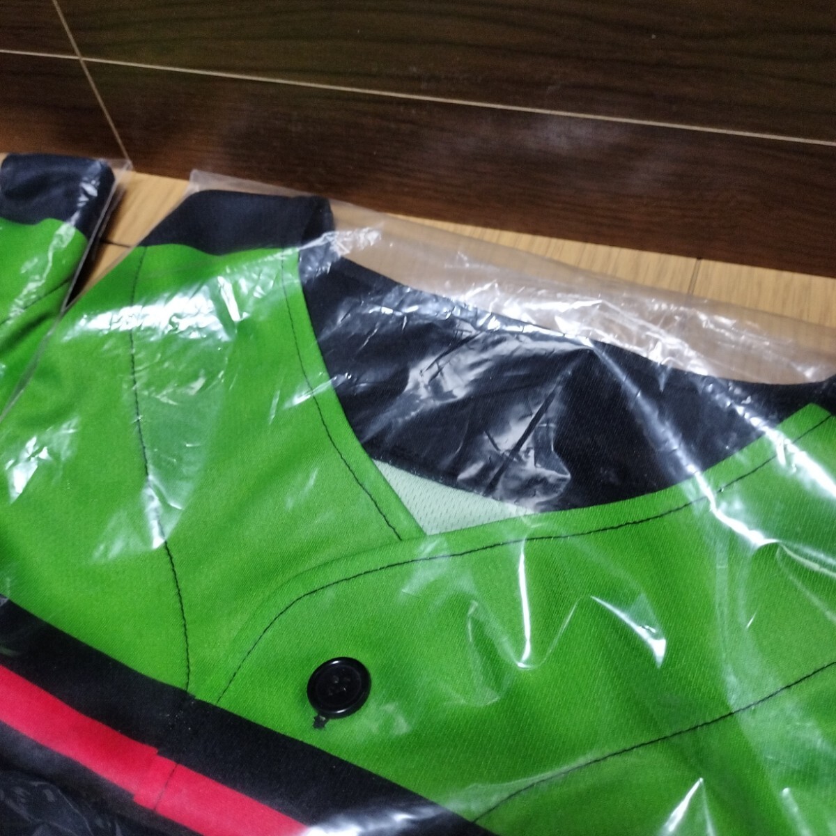 KAWASAKI≪シャツ 2枚≫着丈 約80cm/身幅 約60cm 2022 カワサキ KAWASAKI≪シャツ 2枚≫着丈 約80cm/身幅 約60cm 2022 カワサキ
