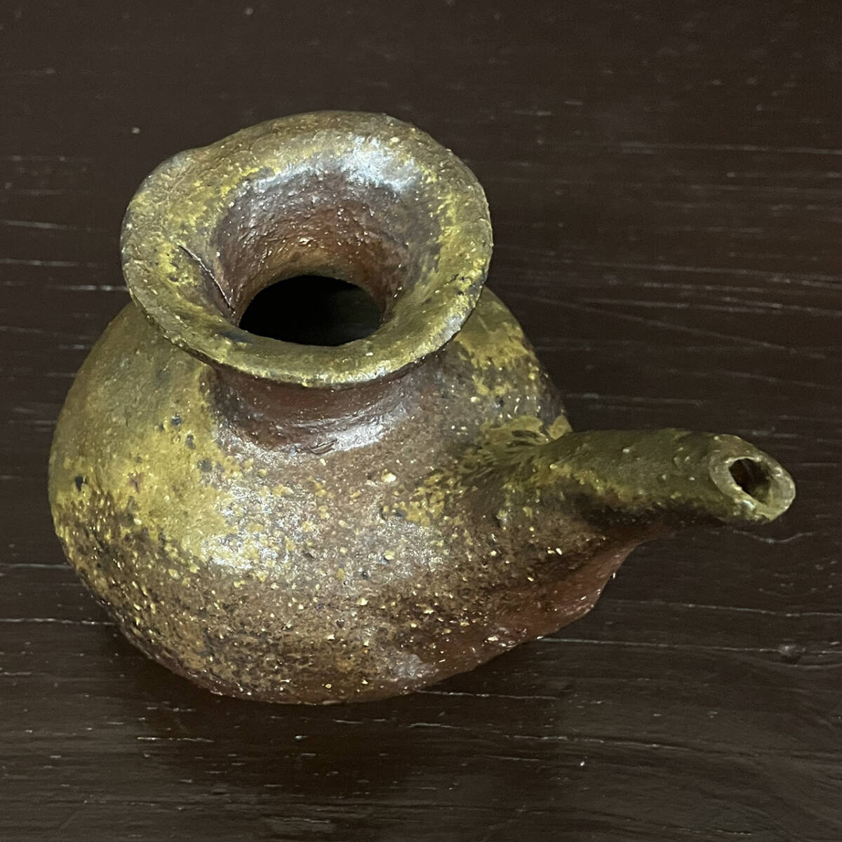 限定セル【希少品】伝説の陶芸家 國吉清尚 焼締 珊瑚紋 小湯呑 ぐい呑 泡盛 伝説の陶芸家 國吉清尚 焼締 珊瑚紋 カラカラ 酒注 (検索用