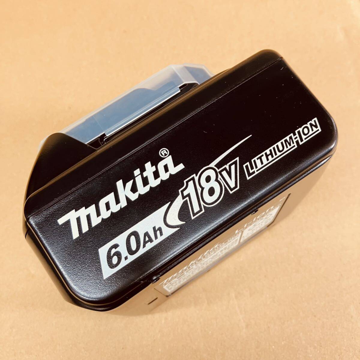 未60 未使用 純正品 マキタ 充電池 18V 6 0Ah BL1860B 雪マーク 未60 未使用 純正品 マキタ 充電池 18V 6 0Ah BL1860B 雪マーク
