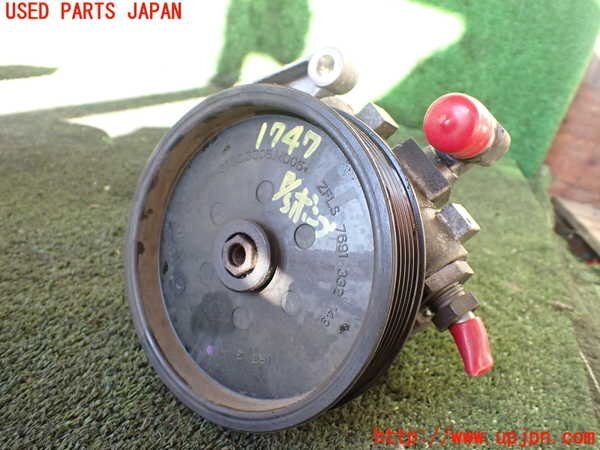 1UPJ-17474250]ベンツ V350(639350T)パワステポンプ 中古