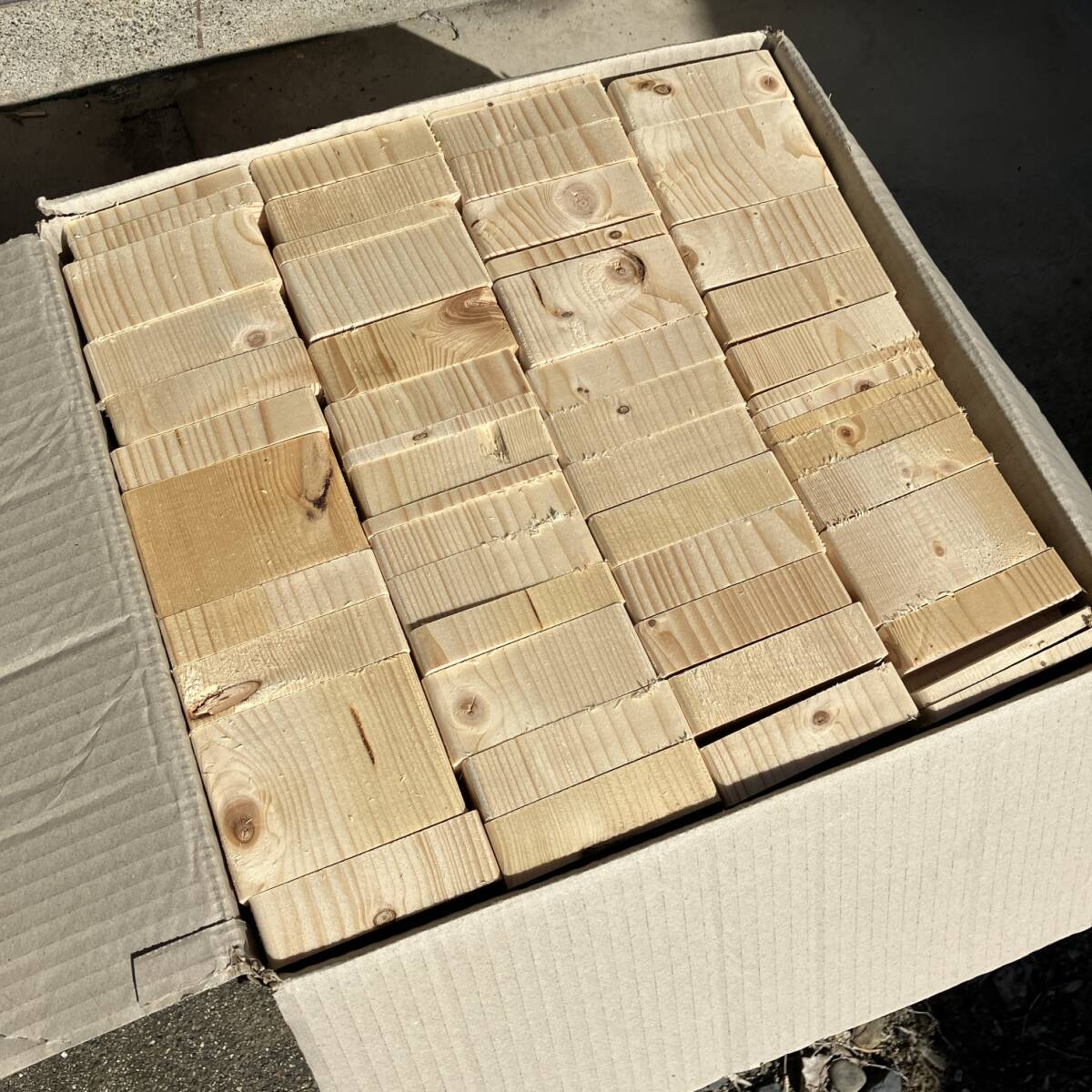 送料無料 約15kg 端材 木材 木 廃材 キャンプ バーベキュー 薪