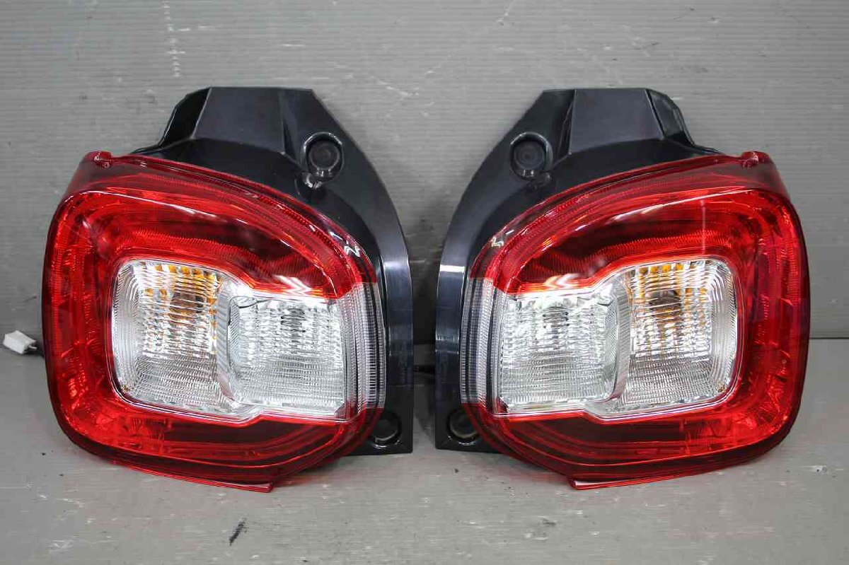 ダイハツ ブーン X Gパッケージ SAII(M700S) 純正 コイト テールランプ テールライト 左右セット ジャンク扱い 220-69026 p048320