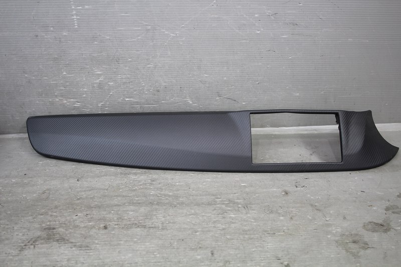 アルファロメオ ジュリエッタ コンペティツィオーネ 右H (940141 940) 純正 オーディオパネル ナビパネル カーボン調(diào) p045838