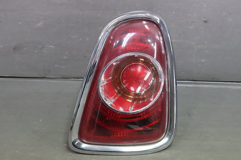 BMW ミニワン 右H (R56 LC1 SU16 SR16) 純正 OLSA 動作保証 右 テールランプ テールライト メッキ ベゼル付 7255910-05 p047832