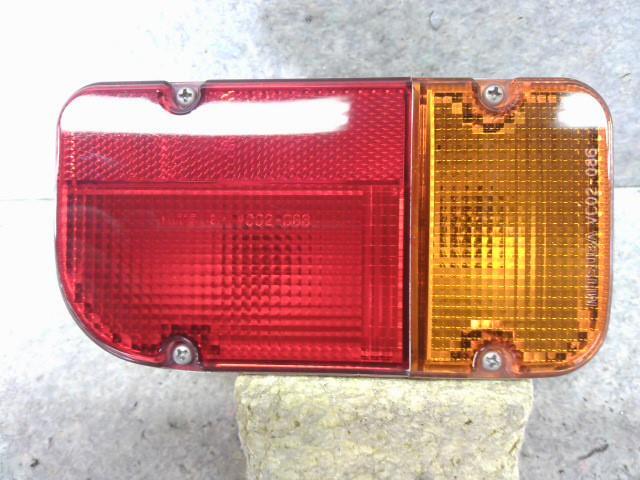 サンバー EBD-TT1 右　テール　ランプ　ライト　 5D1 VC02-086