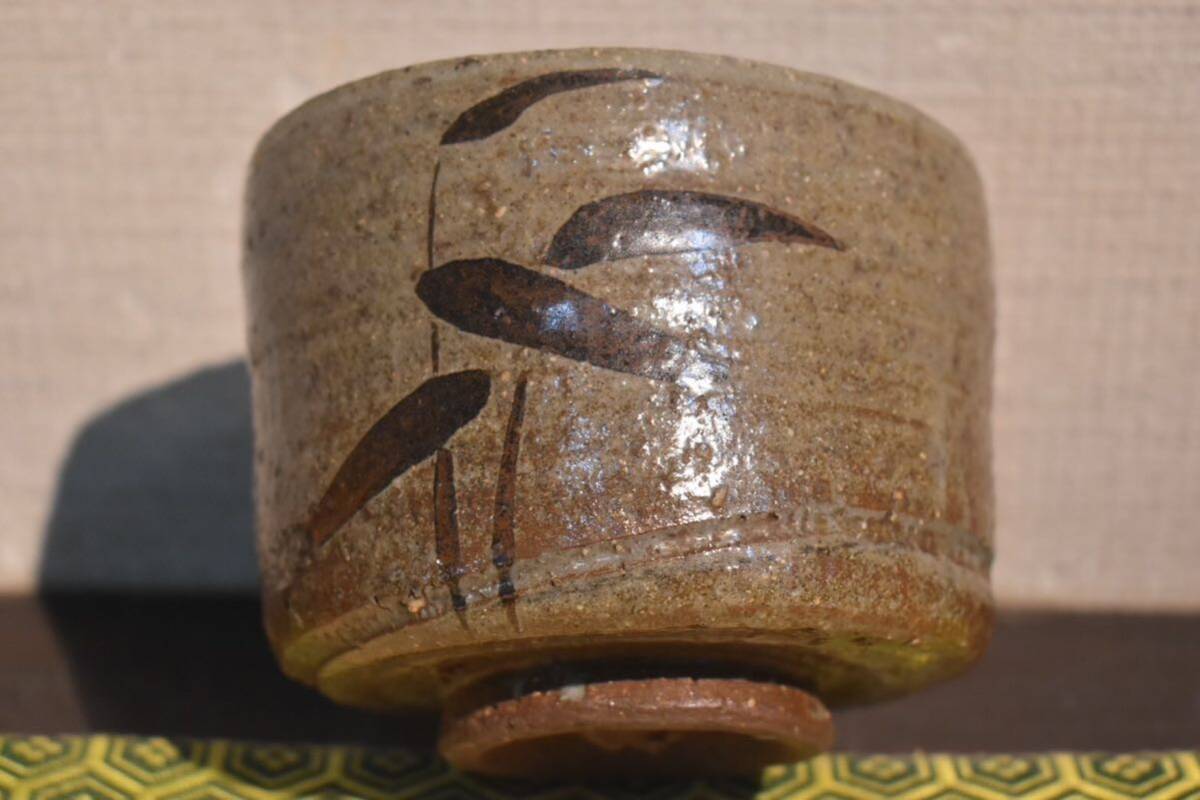 SMグラフ コレクター GE Y1849 コレクター所蔵品 時代 絵唐津筒碗/日本美術 唐津焼 湯呑 骨董品 時代品 美術品 古美術品(茶碗)|売買されたオークション情報、yahooの商品情報をアーカイブ公開 - オークファン 工芸品