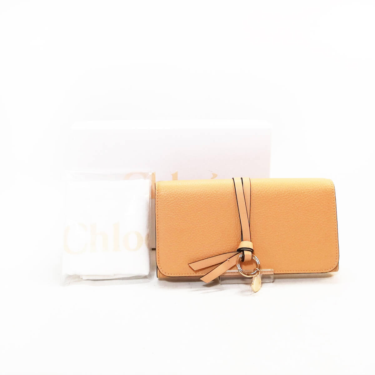 未使用展示品】Chlo(クロエ)長財布 アルファベット ロング 未使用展示品】Chlo(クロエ)長財布 アルファベット ロング