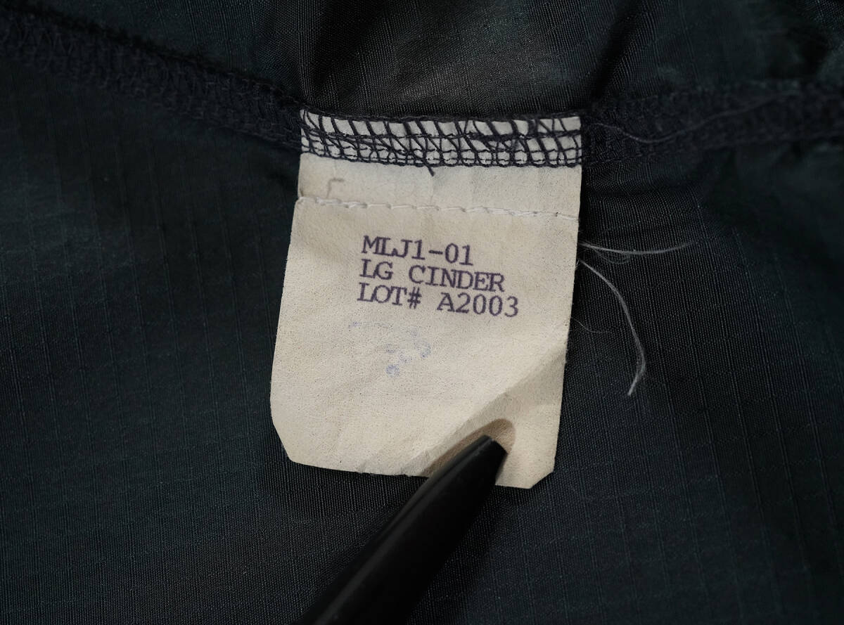 カナダ製 00s ARC'TERYX Tau Light Jacket ナイロンジャケット カナダ製 00s ARC'TERYX Tau Light Jacket ナイロンジャケット