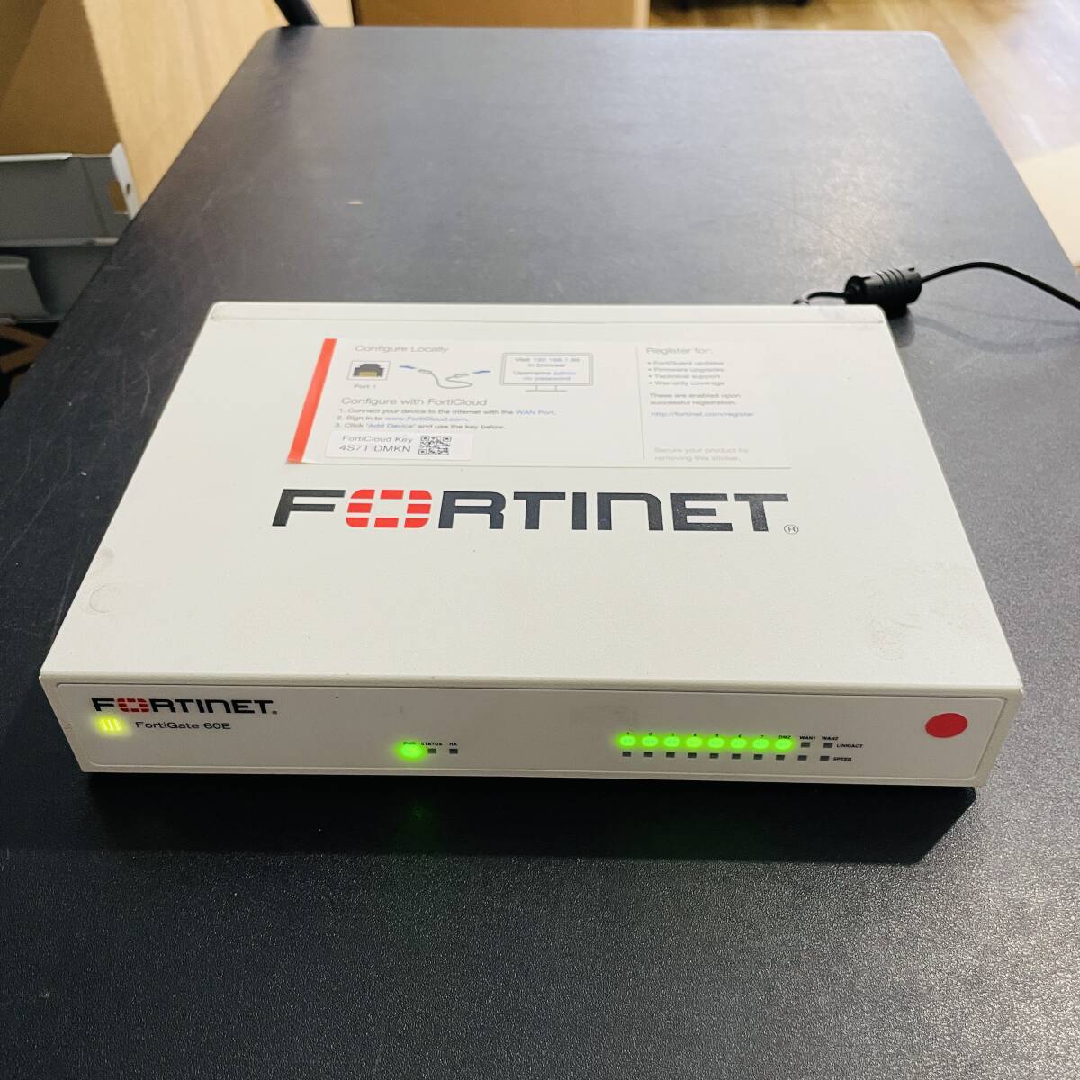 871 通電OK FORTINET FG-60E FortiGate 60E 本体 セキュアSD-WAN 871 通電OK FORTINET FG-60E FortiGate 60E 本体 セキュアSD-WAN