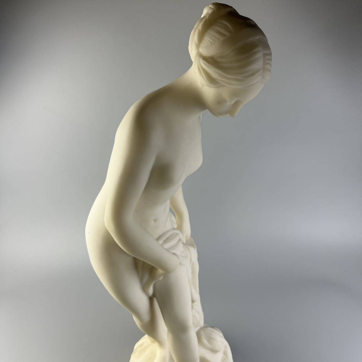 Yahoo!オークション - 西洋彫刻 大理石 水浴する女 女神像 裸婦