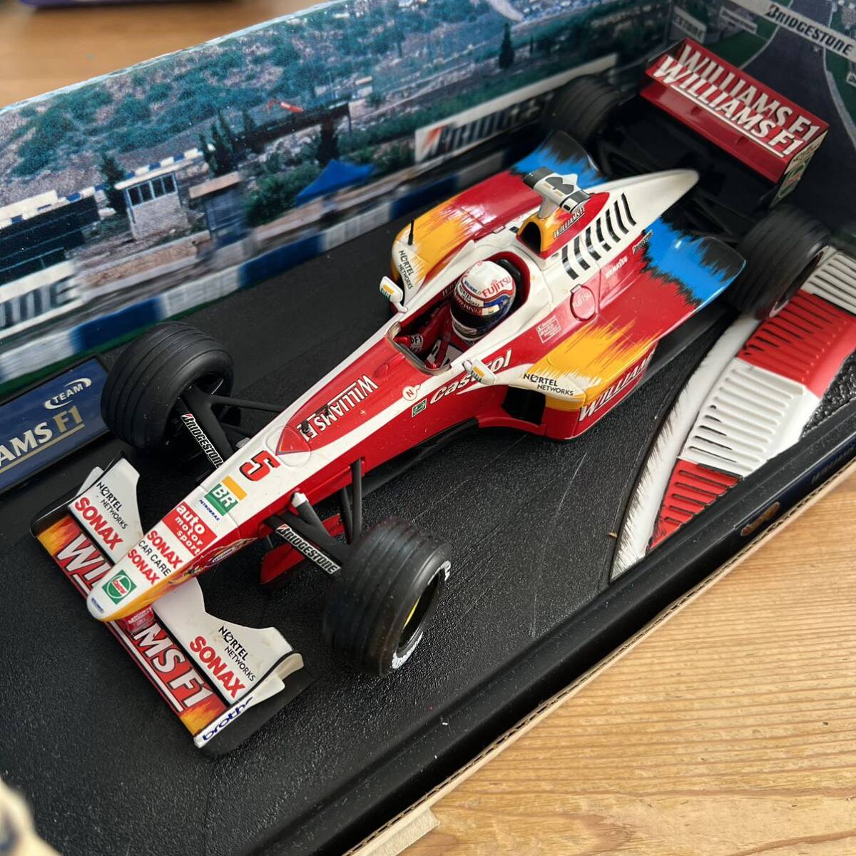 1/18　ウィリアムズF1　WILLIAMS FW21 ホットウィール　ザナルディ