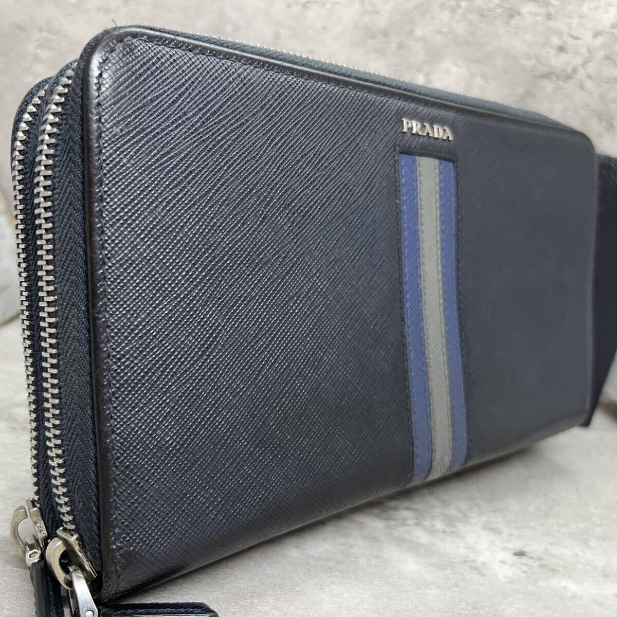 Yahoo!オークション - 【希少/極美品】 PRADA プラダ 長財布 Yahoo!オークション - 【希少/極美品】 PRADA プラダ 長財布