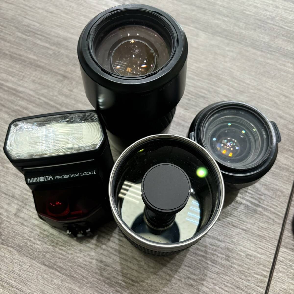 フード付き美品 Minolta AF 24mm F/2.8 Minolta AF 24mm f/2.8 - Wikipedia