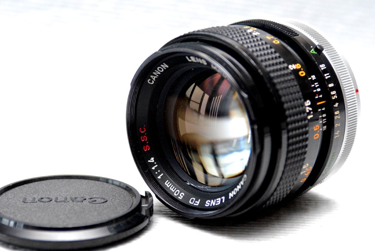 Canon キャノン 純正 FD 50mm 高級単焦点レンズ 1:1.4 S.S.C. 希少な作動品