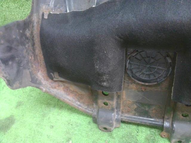 トヨタ 100ランクル 100系 前期 VX LTD Ｇ 50TH HDJ101K アンダーカバー ラジエーター下側 スチール製 腐食有り 現状販売 中古_画像6