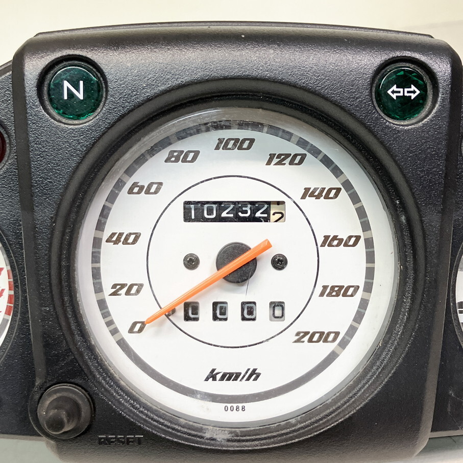 走行10 232km 点灯画像あり ニンジャ250R スピードメーター 走行10 232km 点灯画像あり ニンジャ250R スピードメーター