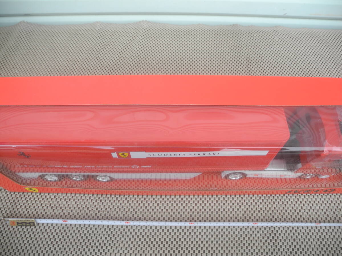 新品未開封】1/32 スクーデリア フェラーリレーシングトランス