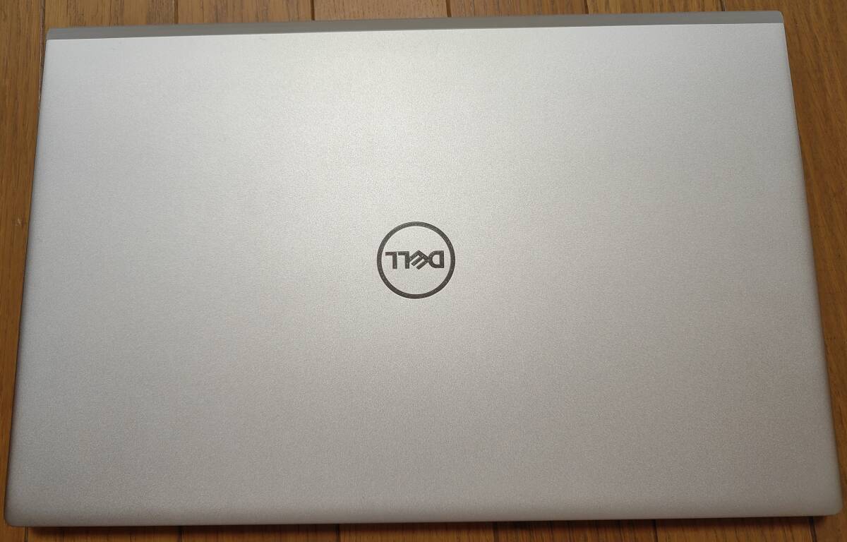 DELL Inspiron 15 5505 / AMD Ryzen 5 4500U 2.38Ghz with Radeon Graphics / 256GB / 16GB / Windows11 Home / 指紋認証電源ボタン