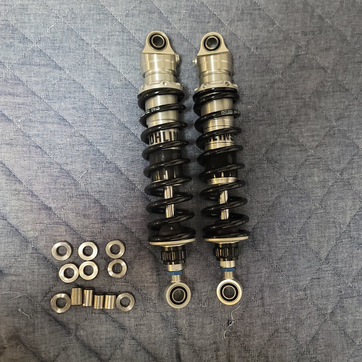 美品 オーリンズ ハーレー ダイナ HD816 OHLINS リアショック 91年-17年 FXDダイナ S36DR1L 黒 325mm