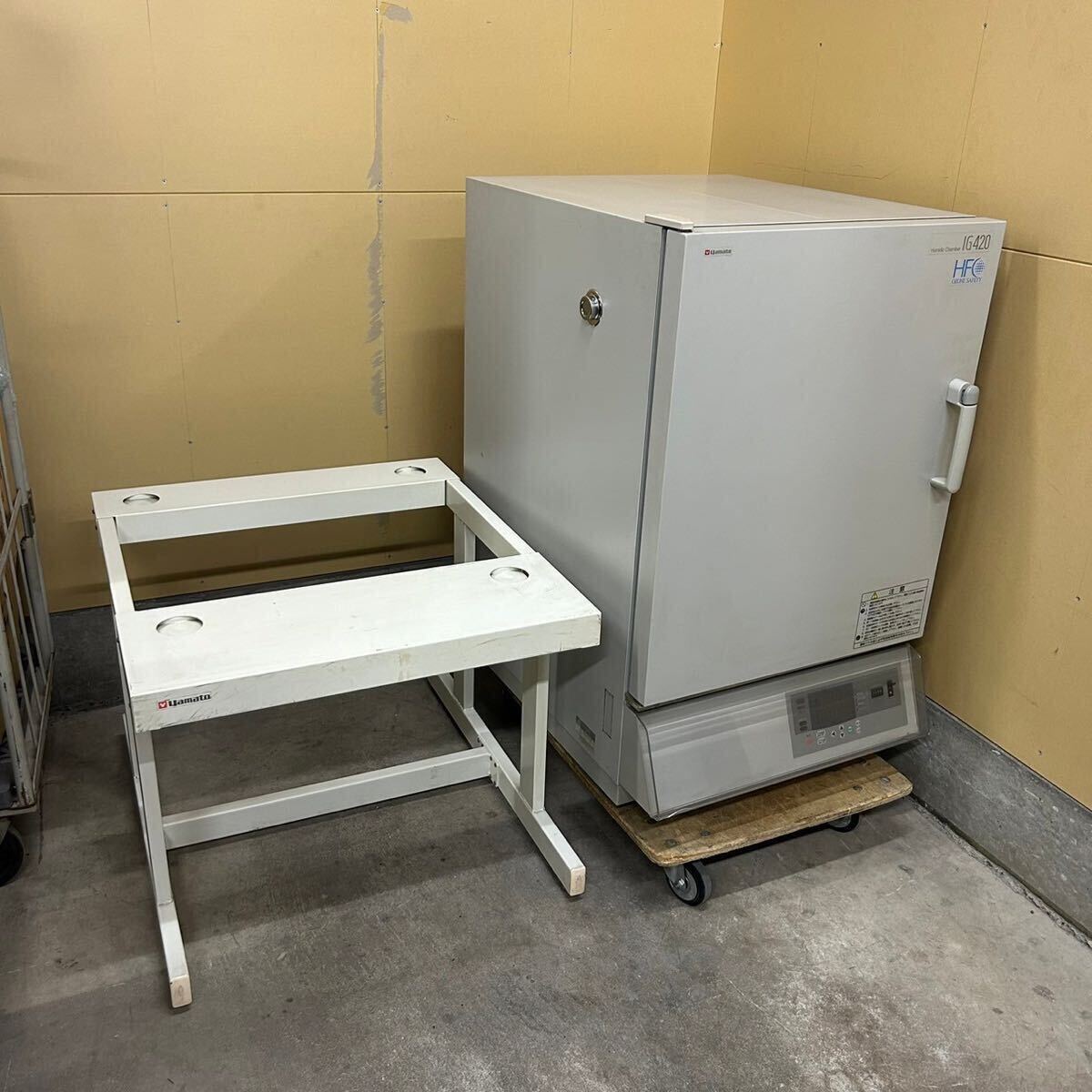 直接渡し限定】恒温恒湿器 IG420 ヤマト科学株式会社 架台付き 直接渡し限定】恒温恒湿器 IG420 ヤマト科学株式会社 架台付き