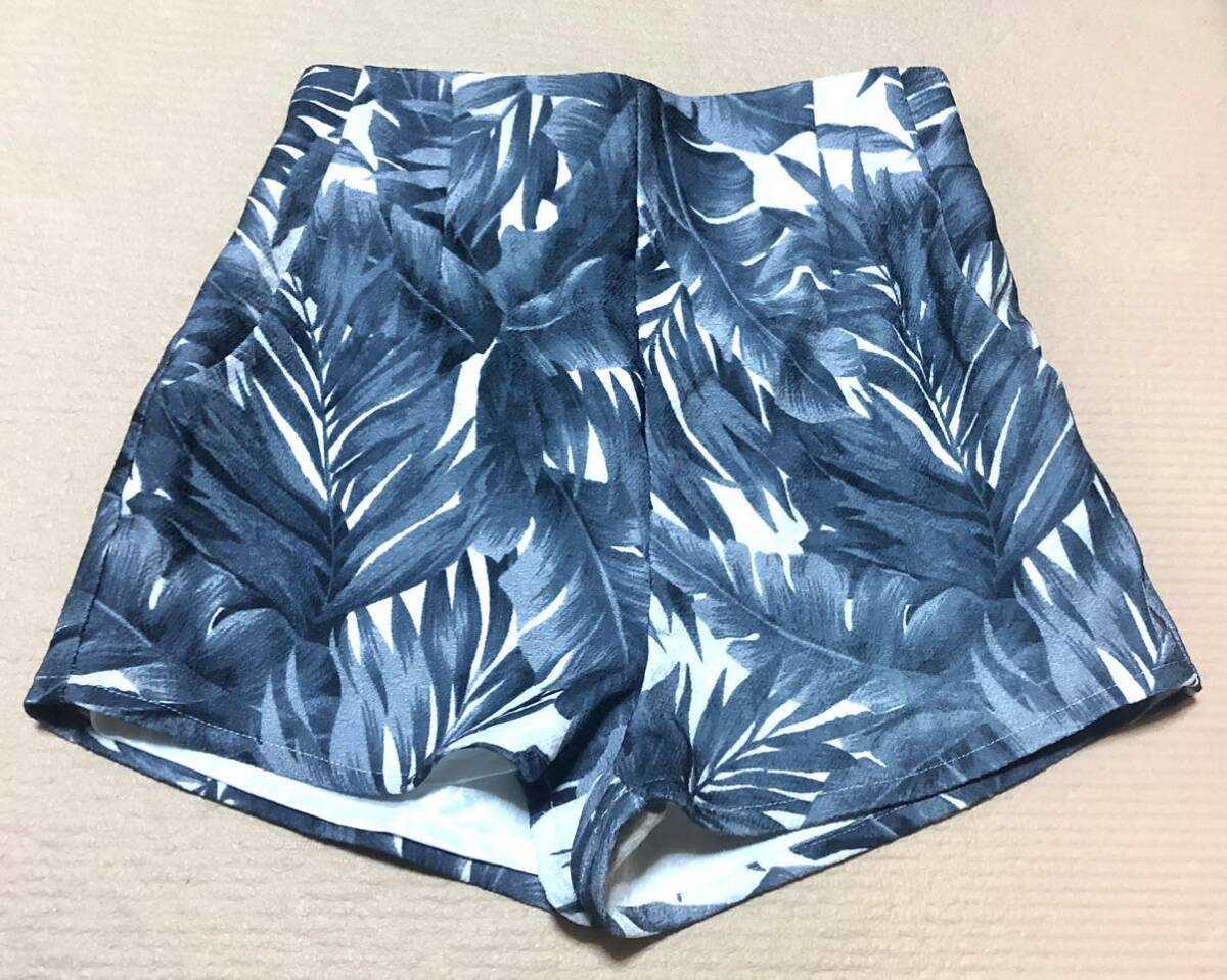 未使用　リゼクシー　RESEXXY ボタニカル柄　ショーパン　ショートパンツ　里生地付き サンプル品 タグなし　春夏物　匿名配送　送料無(wú)料 