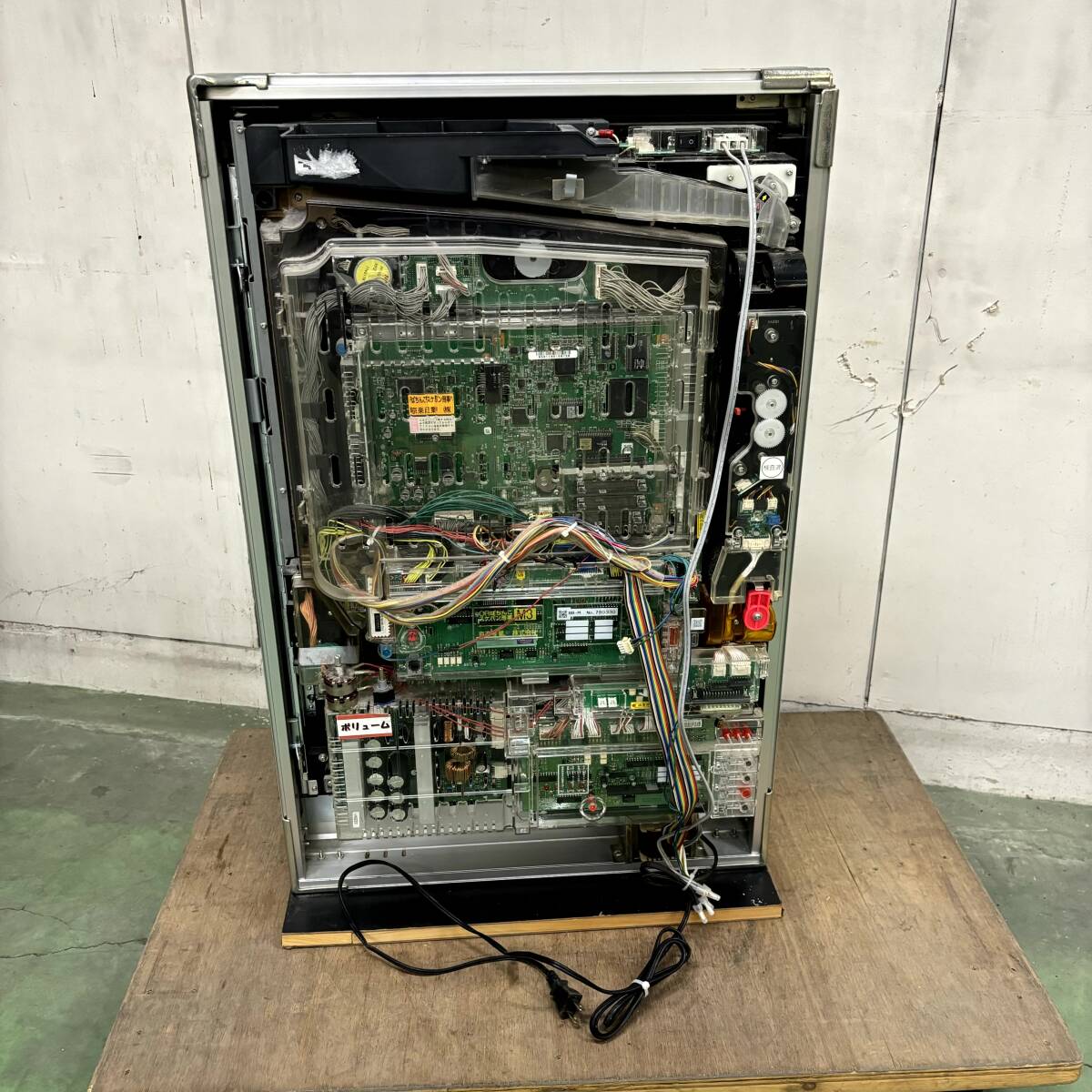 RH-0227】中古品 パチンコ 実機 CR ぱちんこ スケバン刑事 M3 1 RH-0227】中古品 パチンコ 実機 CR ぱちんこ スケバン刑事 M3 1