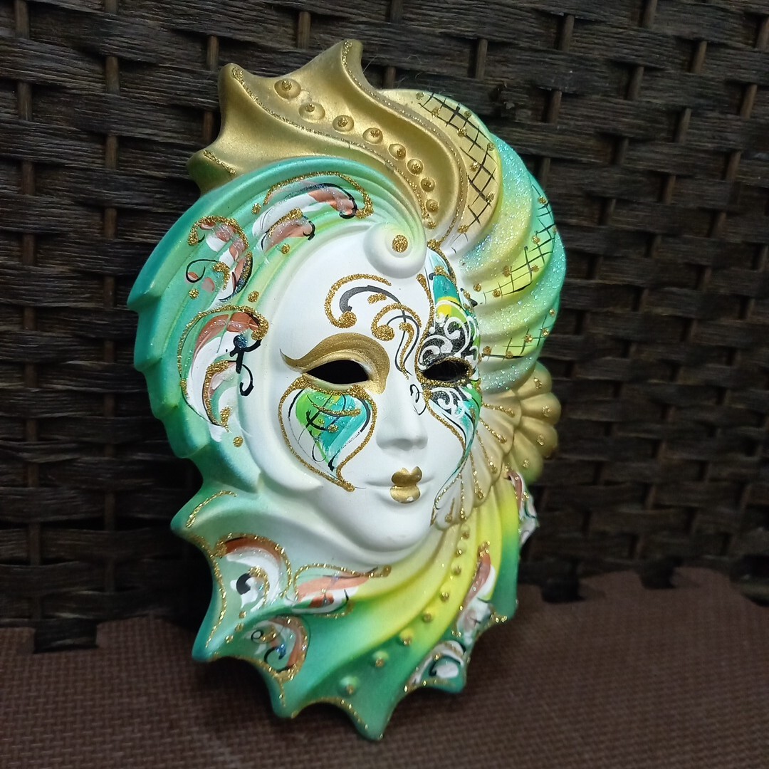 D303 美品 置物 陶器 可愛い ベネチアンマスク 緑 金 マスク 仮面 マルタ インテリア 仮装 ハロウィン ヤマト発送80サイズ 札幌