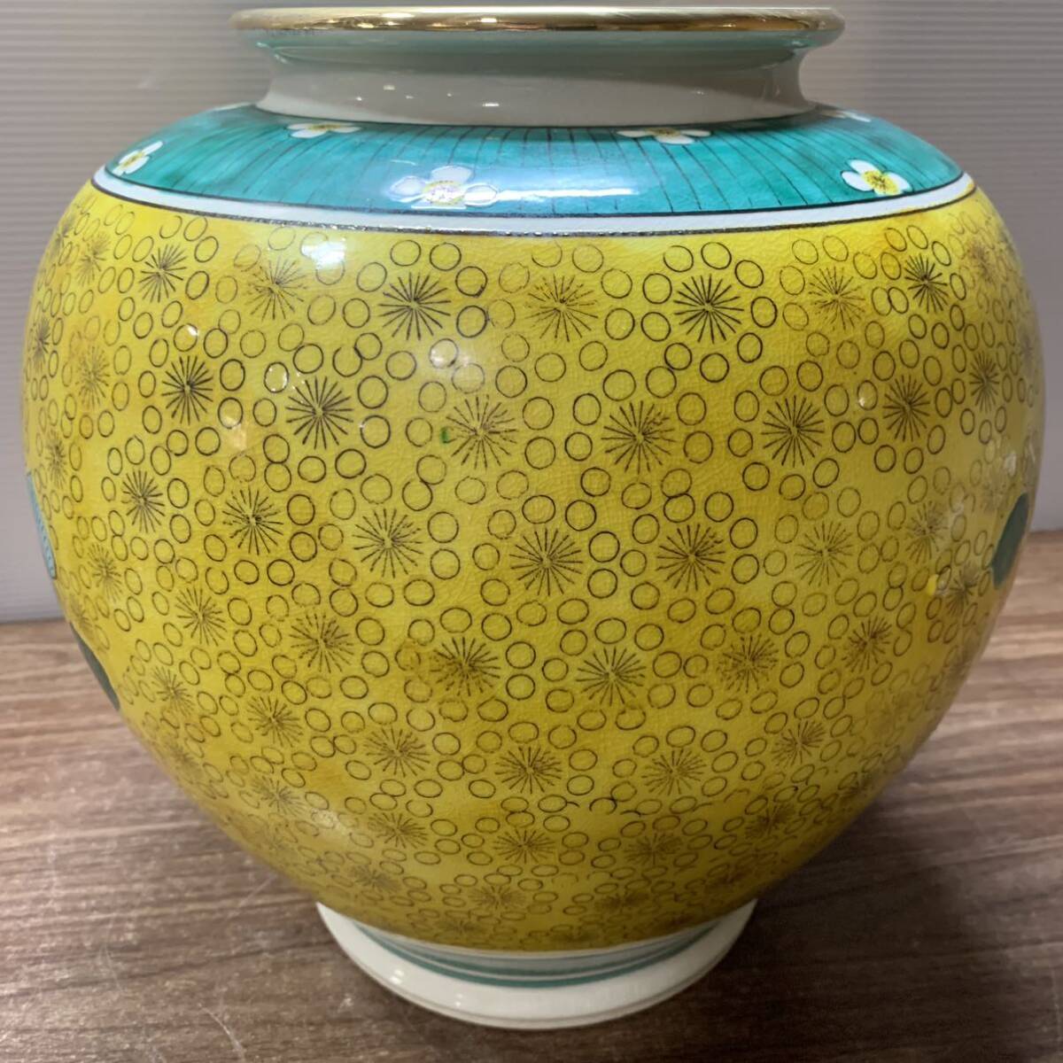 九谷焼 花瓶 九谷銀仙 高さ約32cm/口径17cm 花器 インテリア 九谷焼 花瓶 九谷銀仙 高さ約32cm/口径17cm 花器 インテリア