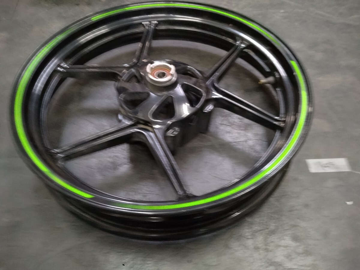 カワサキ　Ninja250R　EX250K　ニンジャ250R フロントホイール