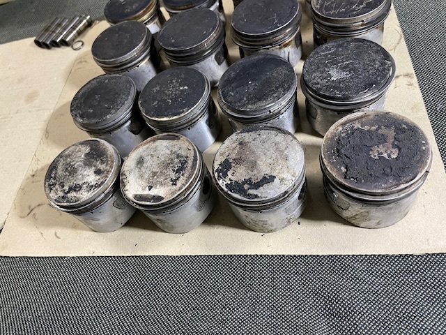  that time thing Honda Dream HONDA CB750four CB750K0-K4 used piston 16 piece 300 restore base Junk treat warehouse adjustment 