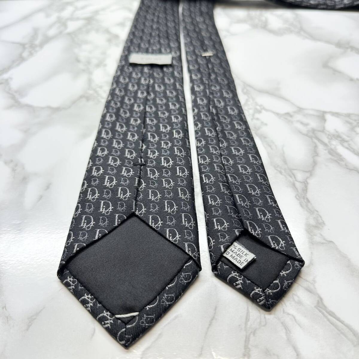 極美品 現行タグ 定番 DIOR ネクタイ シルク100% オブリーク 極美品 現行タグ 定番 DIOR ネクタイ シルク100% オブリーク