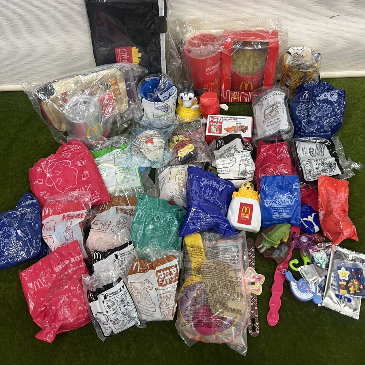 ★☆保管品/Mcdonald's/マクドナルド マクドナルドグッズ タンブラー/ポーチ など/ハッピーセット おもちゃ まとめ