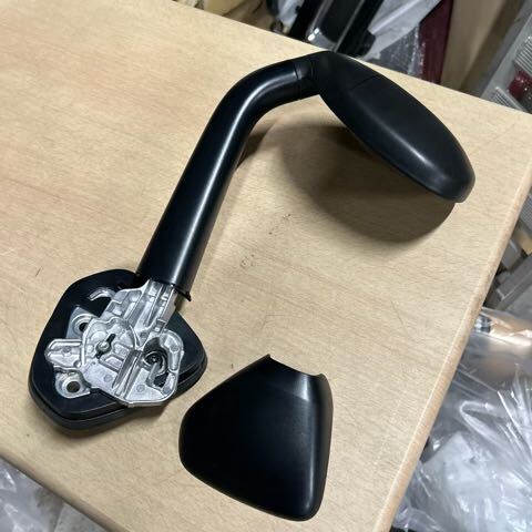 トヨタ ハイエース　200系　純正　ガッツミラー フェンダー ミラー　
