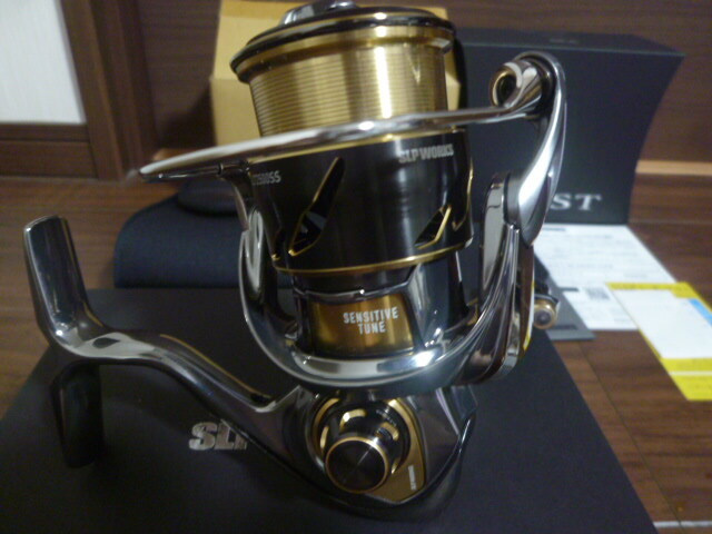 ダイワ 22イグジストEXIST 2500SS SLP WORKS セミオーダー ダイワ 22イグジストEXIST 2500SS SLP WORKS セミオーダー