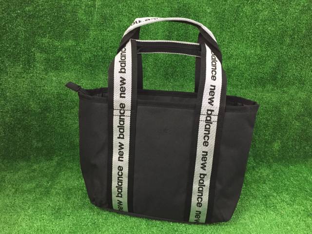 GK春日井■【新品】 235 ニューバランス 24FW　CART BAG　012-4981005　BK★ラウンドトート★ニューバランス★人気★激安★お買い得★