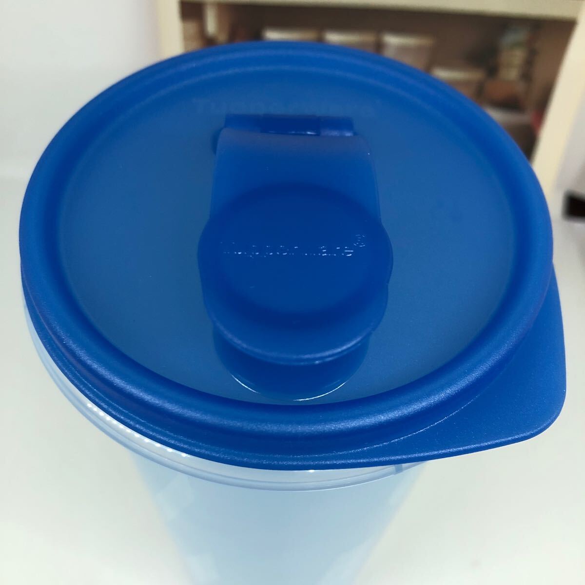 タッパーウェア Sライン スリムジャグ 1.1L×1本 水筒 ボトル タッパーウェア Sライン スリムジャグ 1.1L×1本 水筒 ボトル