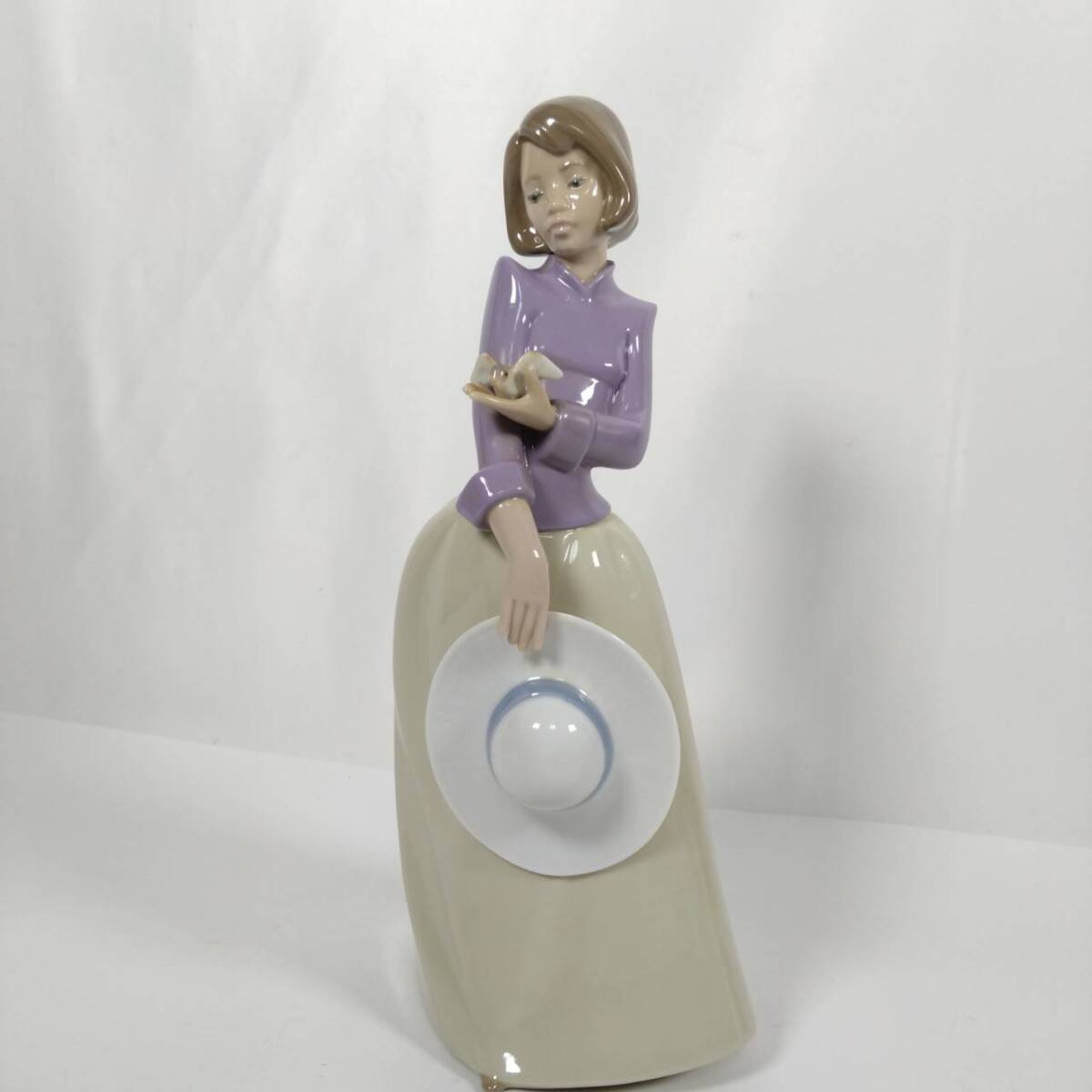 LLADRO リヤドロ NAO フィギュリン ファーストフライト 鳥と帽子 LLADRO リヤドロ NAO フィギュリン ファーストフライト 鳥と帽子