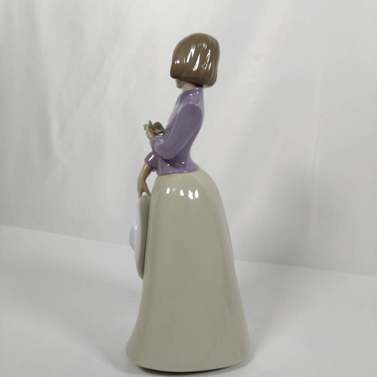 LLADRO リヤドロ NAO フィギュリン ファーストフライト 鳥と帽子 LLADRO リヤドロ NAO フィギュリン ファーストフライト 鳥と帽子