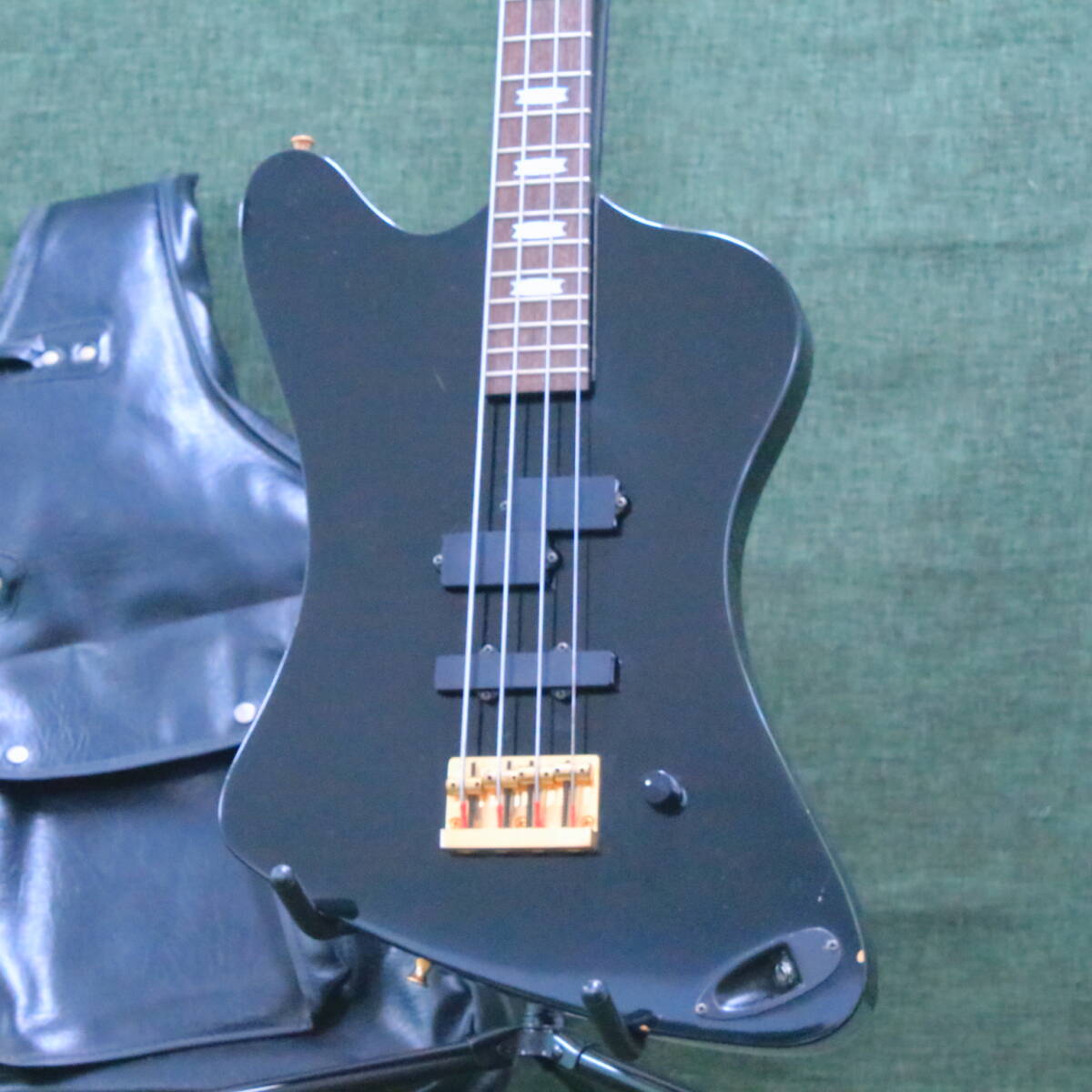 あ//A8447 FERNANDES フェルナンデス　エレキベース　ベースギター　MV-65NS 