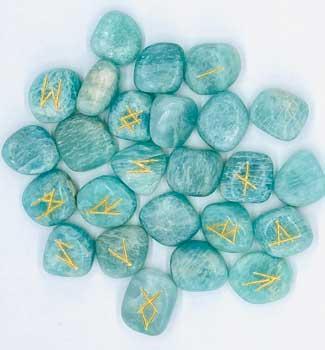 AzureGreen: Amazonite rune set　アマゾナイト
