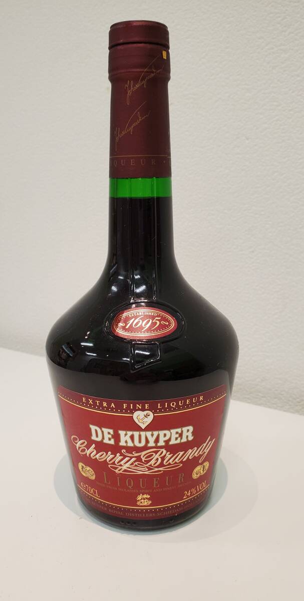 【未開栓】DE KUYPER　チェリーブランデー 24％ 700ml　リキュール デカイパー